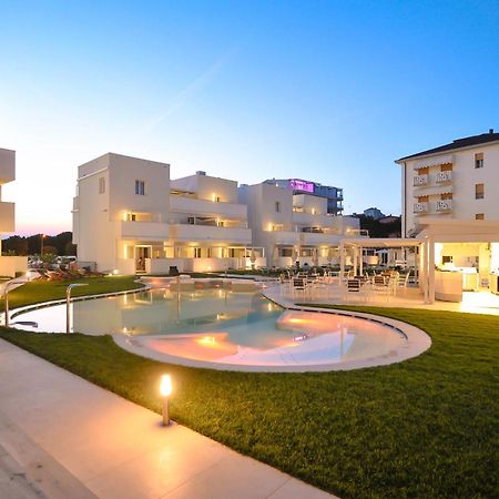 Bungalow Marina Caorle Bagian luar foto